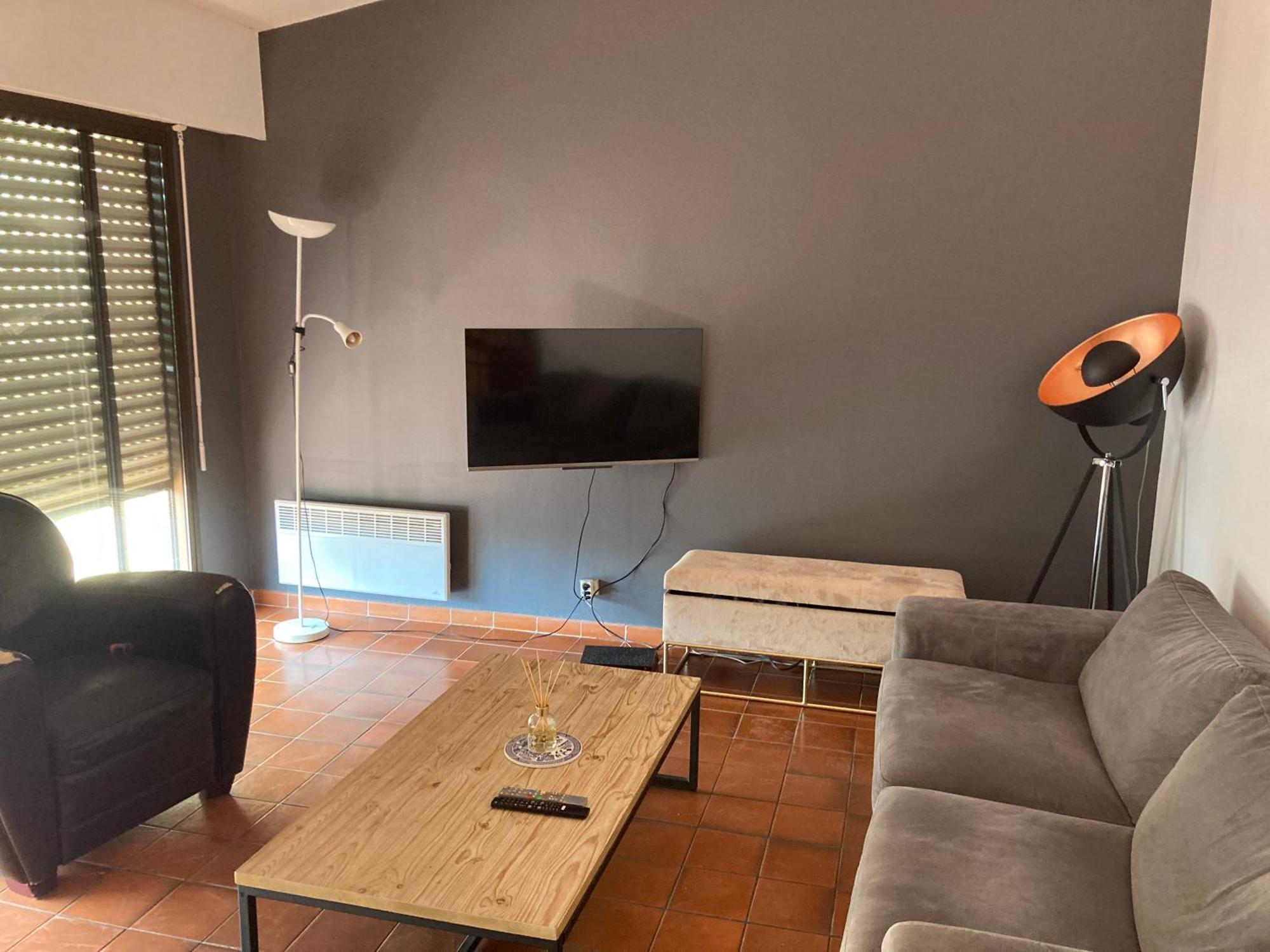 T2 Traversant Avec Une Grande Terrasse Et Piscine Cagnes-sur-Mer Extérieur photo